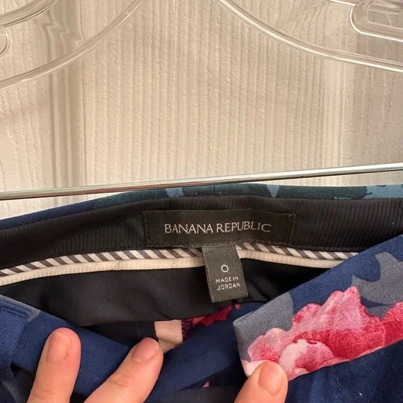 Banana Republic avery floral pants size 0 long - Picture 3 of 4